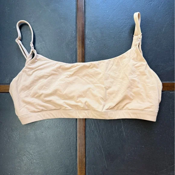SKIMS Nude Bandeau Bralette - Picture 1 of 3